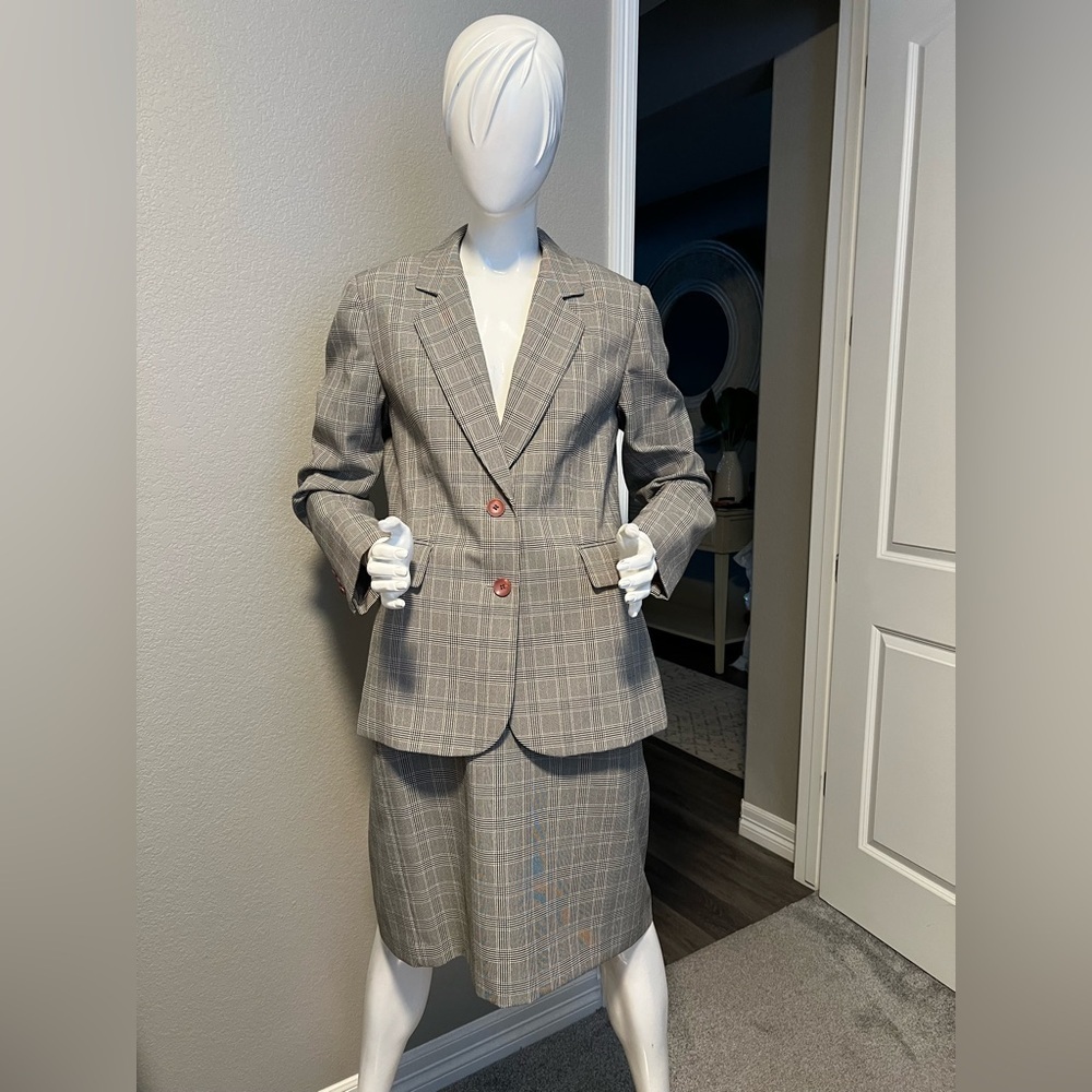 Emily Chic Plaid 2 piece Blazer and Skirt Set size 12